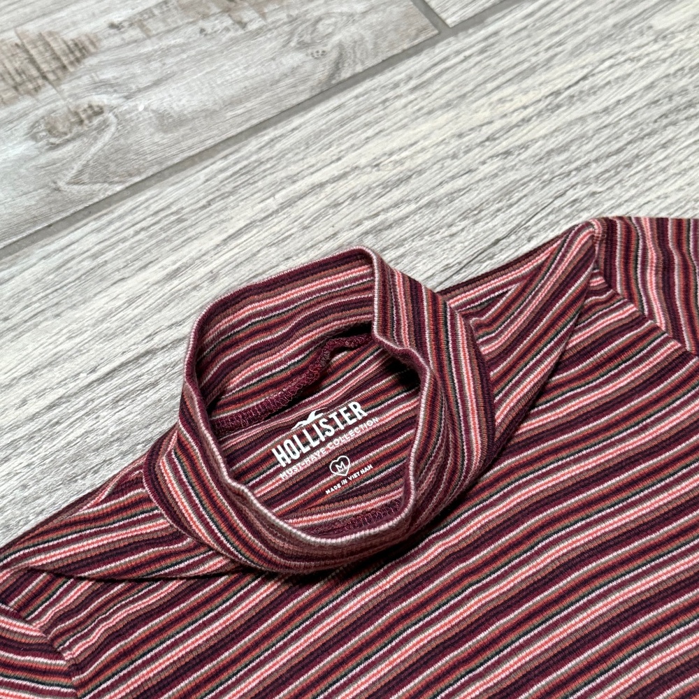 Hollister striped mock neck multicolor women m long sleeve shirt